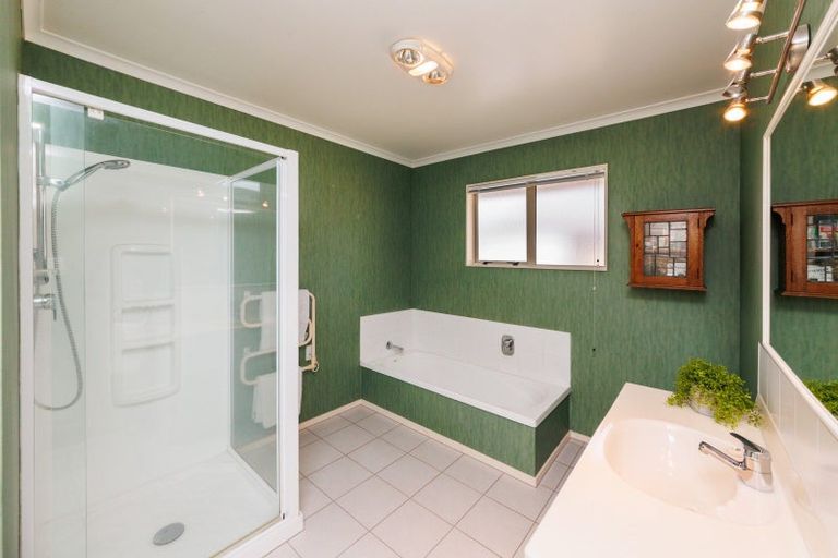 Photo of property in 34 Washington Parade, Milson, Palmerston North, 4414