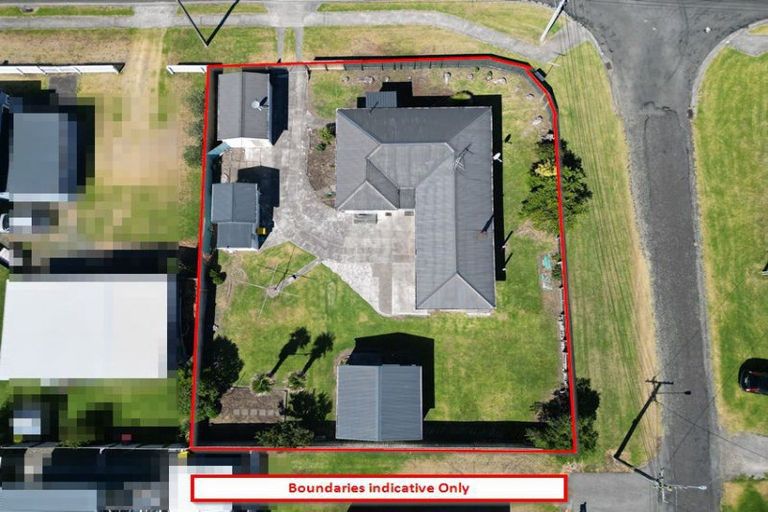 Photo of property in 23 Pratt Avenue, Foxton Beach, Foxton, 4815