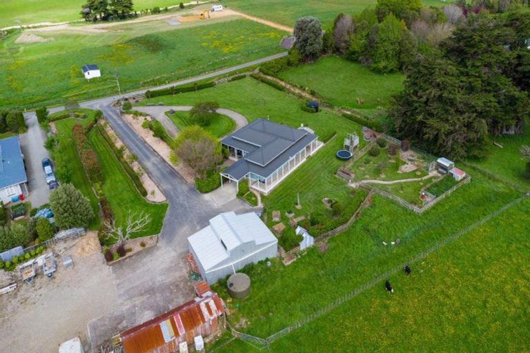 Photo of property in 63 Oparatai Road, Mangatainoka, Pahiatua, 4982