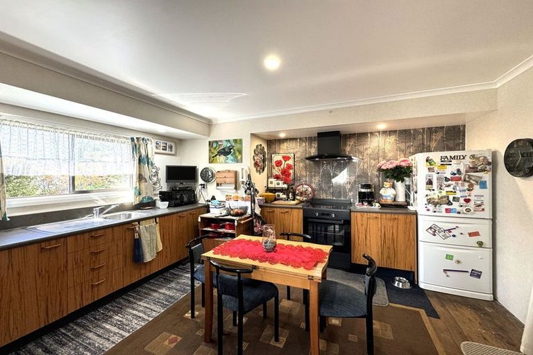 Photo of property in 17 Bridport Street, Kaitangata, 9210