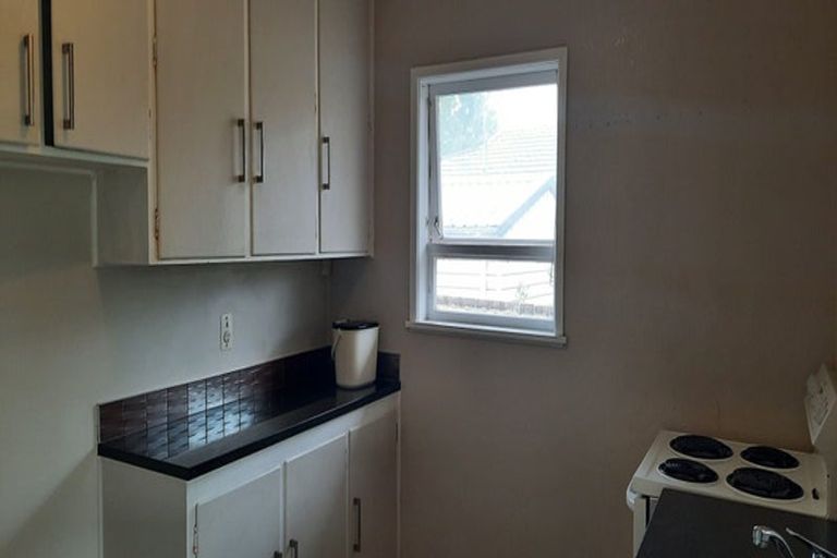 Photo of property in 1/468 Swanson Road, Ranui, Auckland, 0612