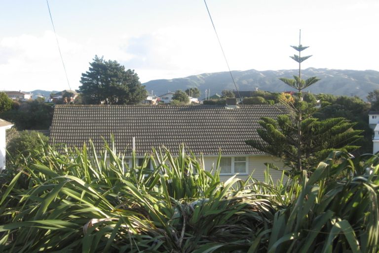 Photo of property in 44 Hereford Street, Cannons Creek, Porirua, 5024