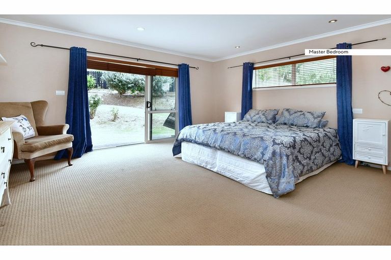 Photo of property in 52 Puhoi Road, Puhoi, Warkworth, 0994