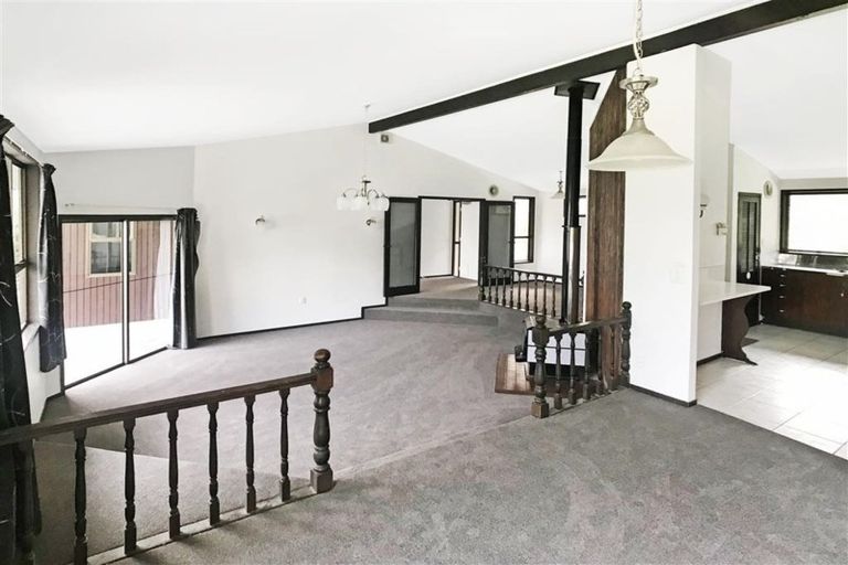 Photo of property in 14 Chenery Road, Red Beach, 0932