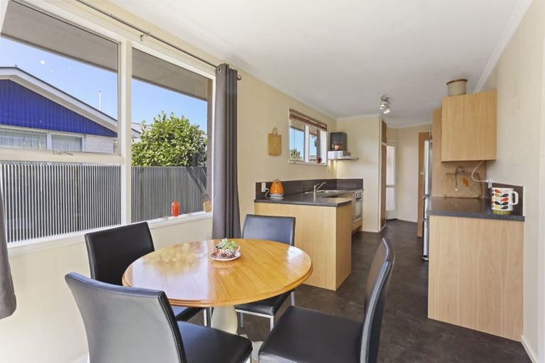 Photo of property in 6 Birdling Place, Halswell, Christchurch, 8025