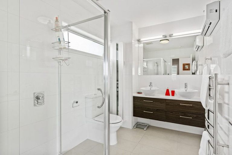 Photo of property in 61 Panorama Heights, Orewa, 0931