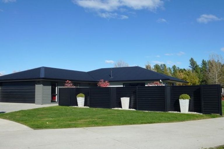 Photo of property in 6 Briar Crescent, Alexandra, 9320