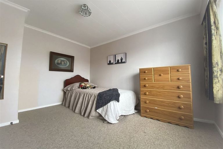 Photo of property in 21 Charles Street, Grasmere, Invercargill, 9810