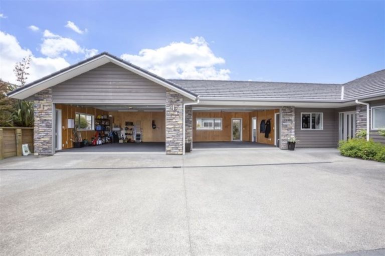 Photo of property in 19 Flotilla Place, Whitby, Porirua, 5024