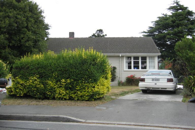 Photo of property in 12 Homer Place, Upper Riccarton, Christchurch, 8041