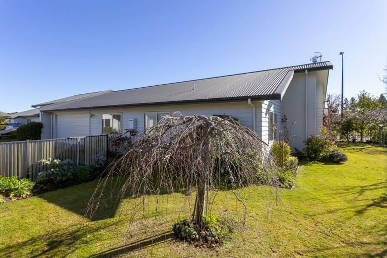 Photo of property in 1 Noumea Drive, Rangatira Park, Taupo, 3330