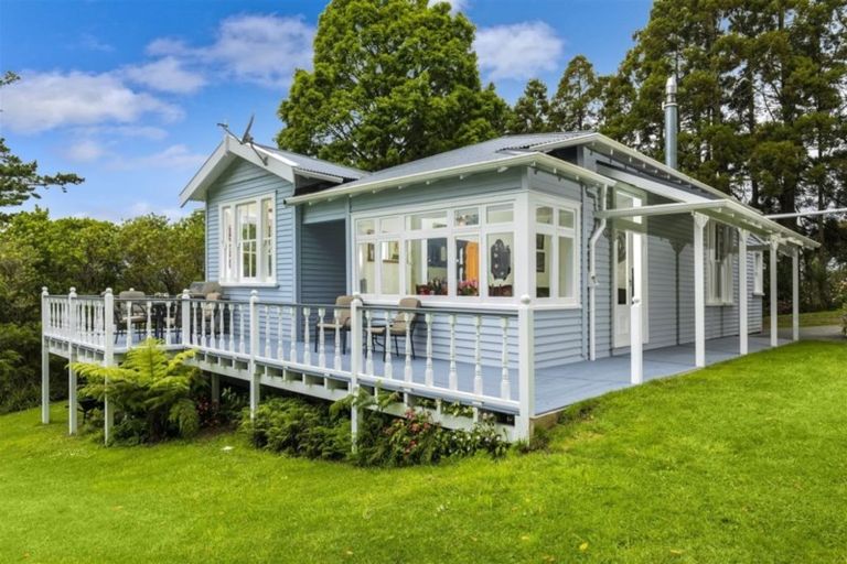 Photo of property in 458 Wairere Road, Waitakere, Henderson, 0782