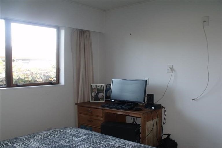 Photo of property in 3/506 Saint Aubyn, Hastings, 4122