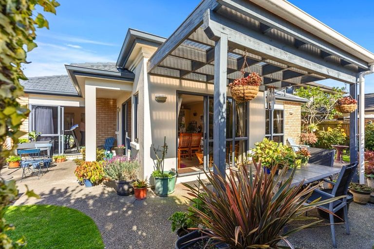Photo of property in 21 Kahira Crescent, Papamoa Beach, Papamoa, 3118
