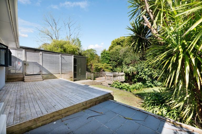 Photo of property in 2/45 Cron Avenue, Te Atatu South, Auckland, 0610