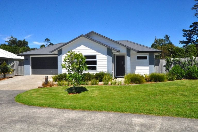 Photo of property in 9 Magnolia Lane, Kaukapakapa, Helensville, 0875