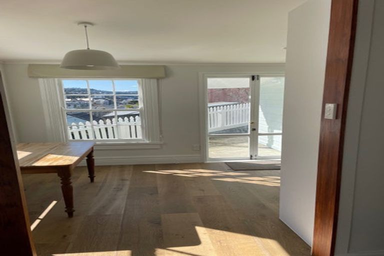 Photo of property in 2 Glenbervie Terrace, Thorndon, Wellington, 6011