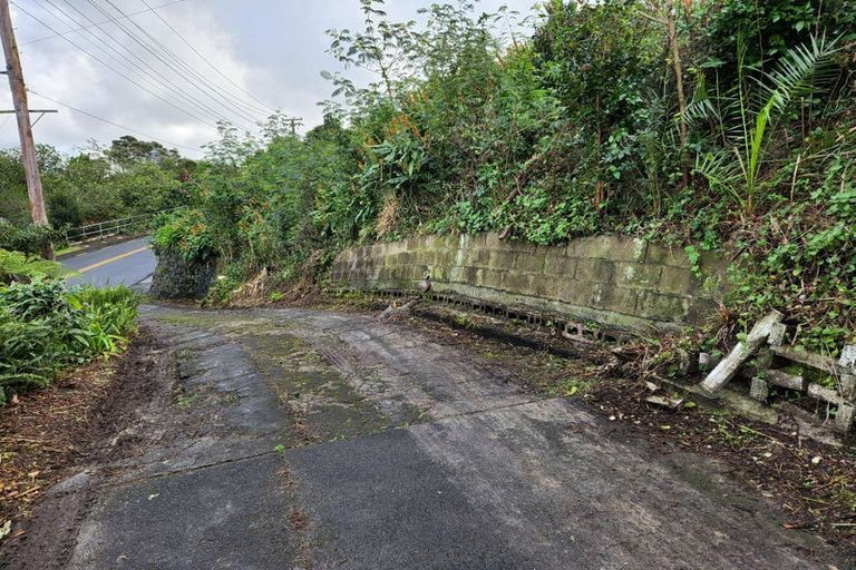 Photo of property in 9 Carlisle Road, Torbay, Auckland, 0630