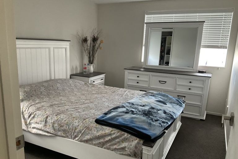 Photo of property in 11 Hakaro Way, Takanini, 2112