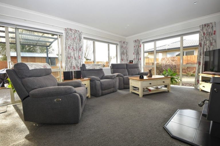 Photo of property in 3a Madison Street, Carterton, 5713