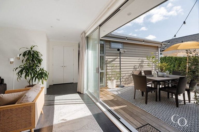 Photo of property in 35 Awatira Drive, Papamoa Beach, Papamoa, 3118