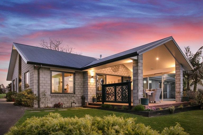 Photo of property in 12 Noble Johnston Drive, Katikati, 3129