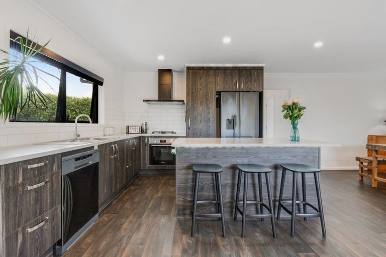 Photo of property in 3 Sundown Avenue, Manly, Whangaparaoa, 0930