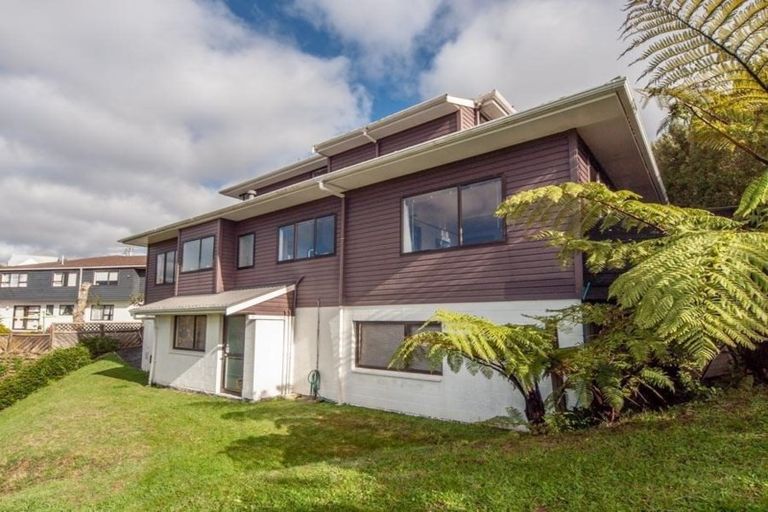 Photo of property in 7 Maywood Grove, Churton Park, Wellington, 6037