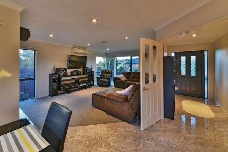 Photo of property in 51 Bellville Drive, Clendon Park, Auckland, 2103
