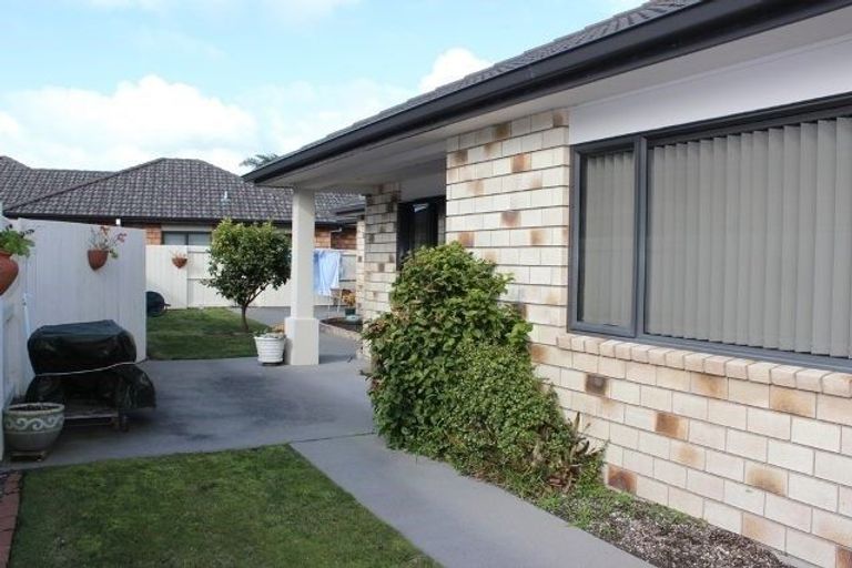 Photo of property in 12 Putaka Place, Papamoa Beach, Papamoa, 3118