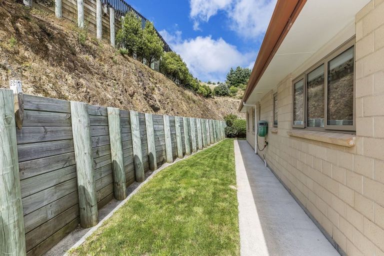 Photo of property in 177 Woodman Drive, Tawa, Wellington, 5028