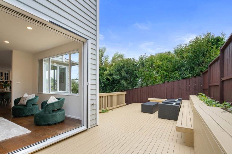Photo of property in 18a Sunrise Avenue, Mairangi Bay, Auckland, 0630