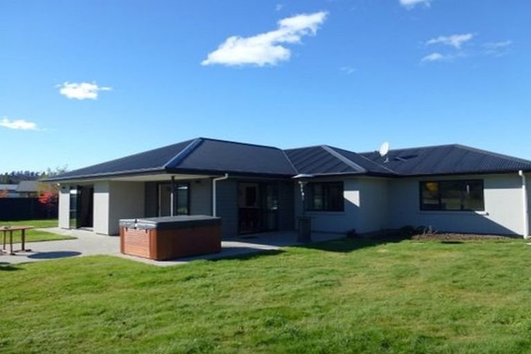 Photo of property in 6 Briar Crescent, Alexandra, 9320