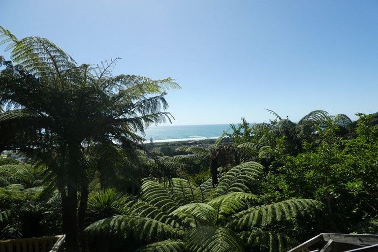 Photo of property in 20 Weenink Road, Karoro, Greymouth, 7805