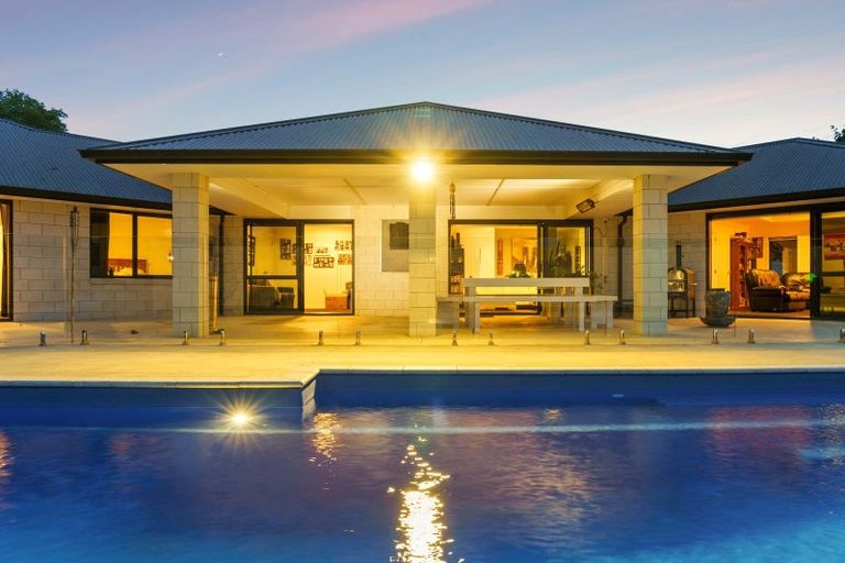 Photo of property in 28 Riverside Lane, Karapiro, Cambridge, 3494