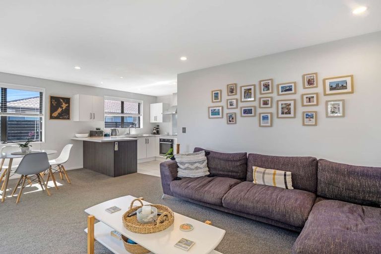 Photo of property in 2/96 Palmers Road, New Brighton, Christchurch, 8083