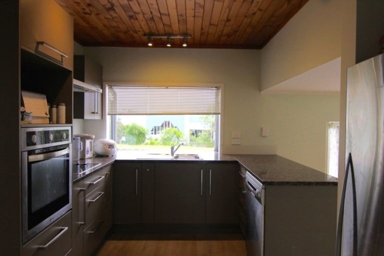 Photo of property in 2/10 Centorian Drive, Windsor Park, Auckland, 0632