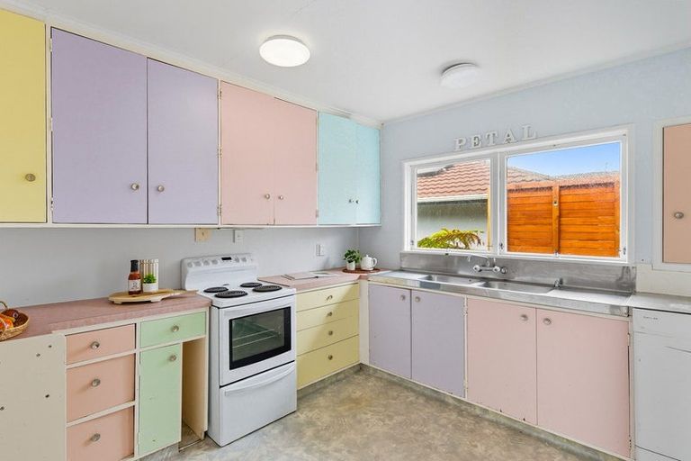 Photo of property in 141 Matatua Road, Raumati Beach, Paraparaumu, 5032