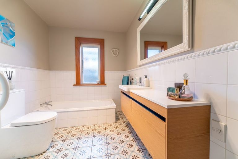 Photo of property in 16 Seddon Street, Highfield, Timaru, 7910