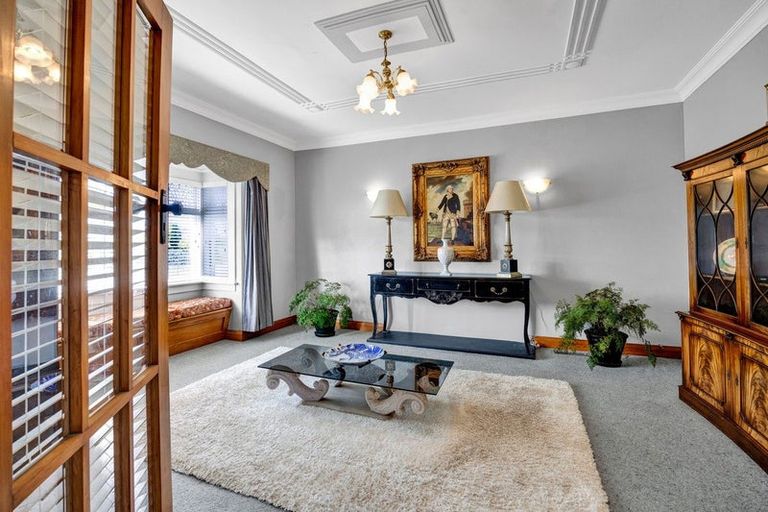 Photo of property in 17 Albion Street, Hawera, 4610