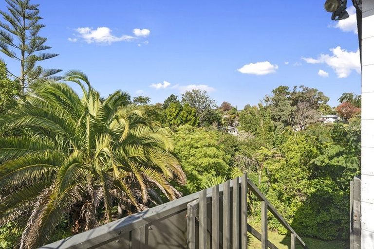 Photo of property in 1/6 Bronwyn Place, Torbay, Auckland, 0630