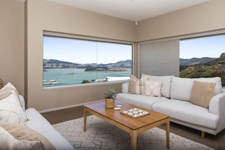 Photo of property in 2 Hyllton Heights, Lyttelton, 8082