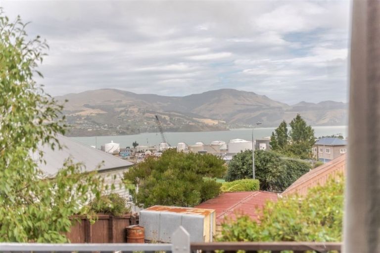 Photo of property in 20 Voelas Road, Lyttelton, 8082