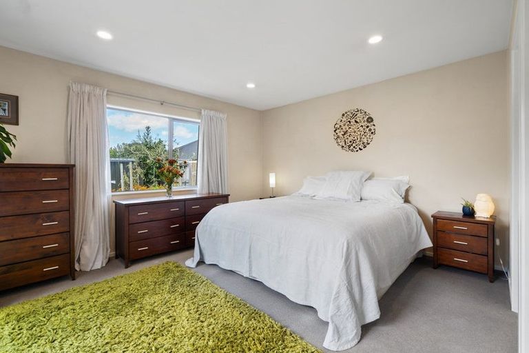 Photo of property in 13 Lilac Close, Cambridge, 3434