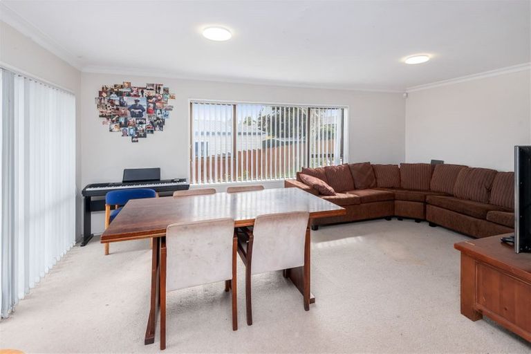 Photo of property in 23 Jandell Crescent, Bucklands Beach, Auckland, 2014