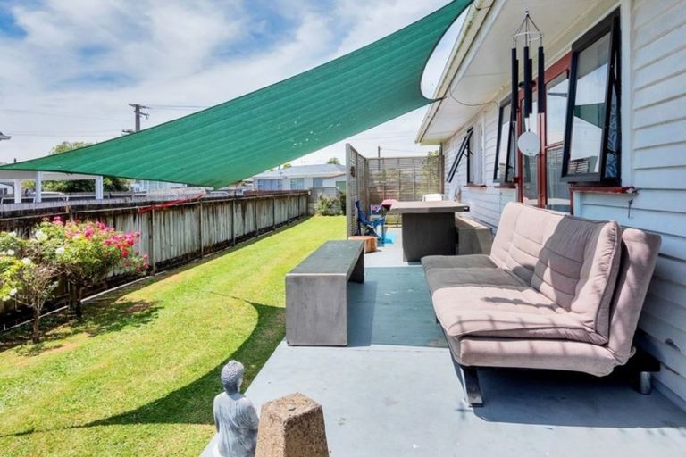 Photo of property in 17 Cameron Street, Papakura, 2110