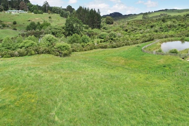 Photo of property in 135 Chamberlain Road, Bombay, 2675