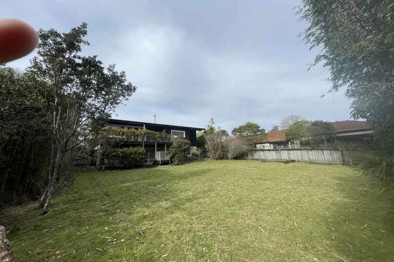 Photo of property in 15 Trafalgar Road, Milford, Auckland, 0620