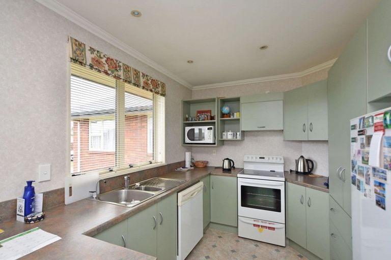 Photo of property in 120 Newcastle Street, Windsor, Invercargill, 9810