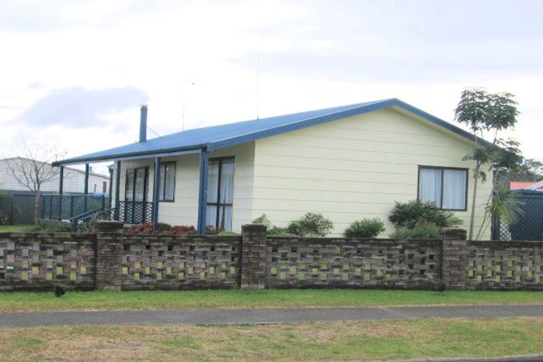 Photo of property in 131 Sharyn Place, Whangamata, 3620